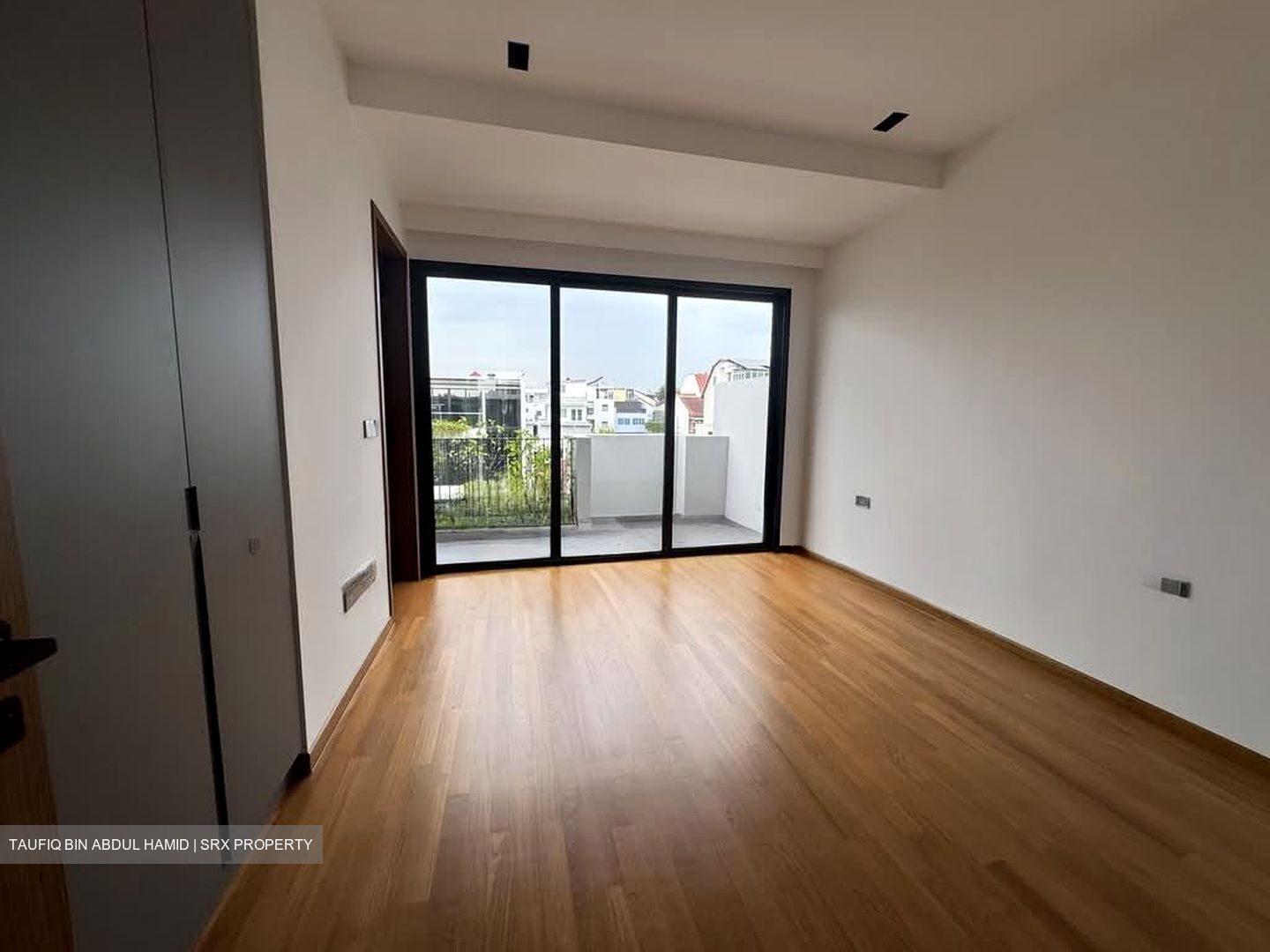Sembawang Straits Estate (D27), Terrace #588235741